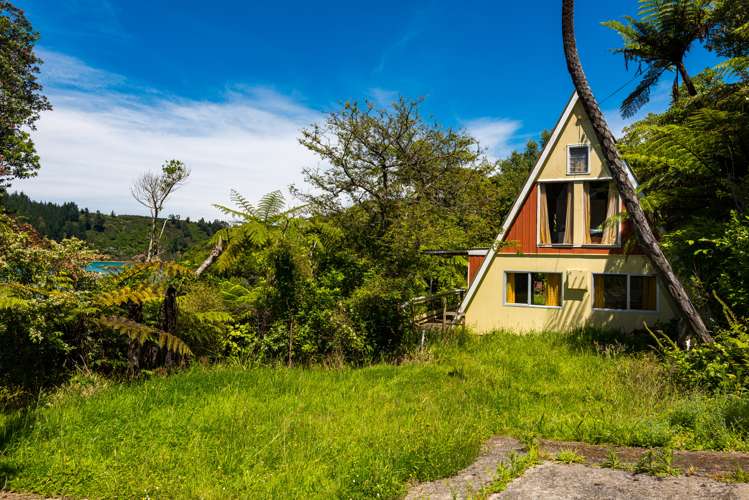 1280 Tumbledown Bay Road Port Underwood_12