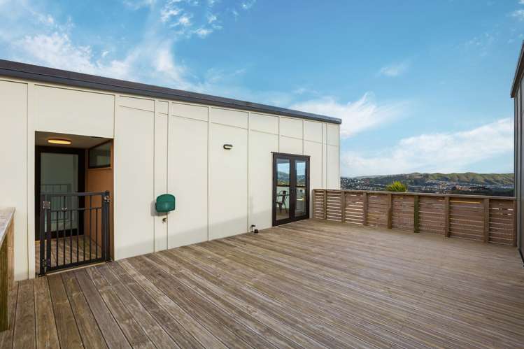 30 Red Beech Avenue Woodridge_13