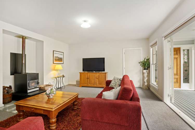 137 Main North Road Woodend_9