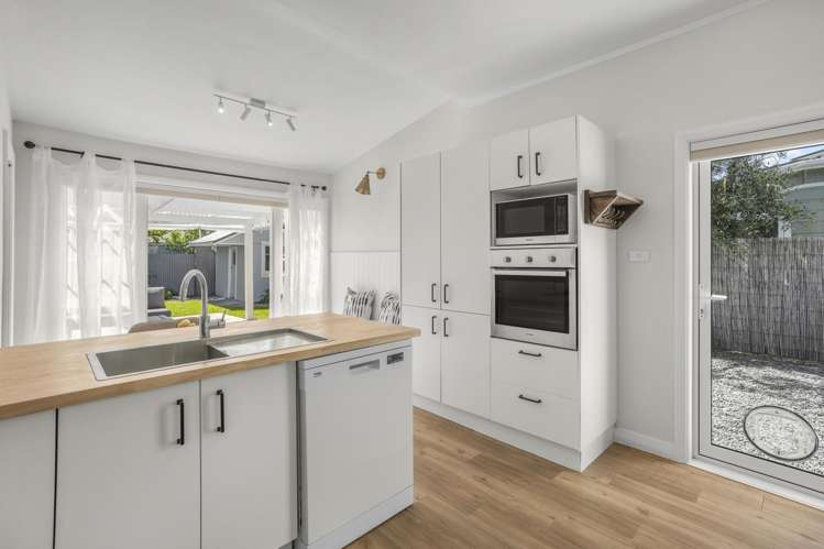 23 Emerson Street Petone_8