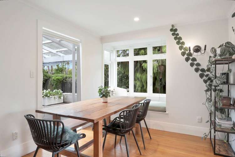 5 Roland Road Greenhithe_9