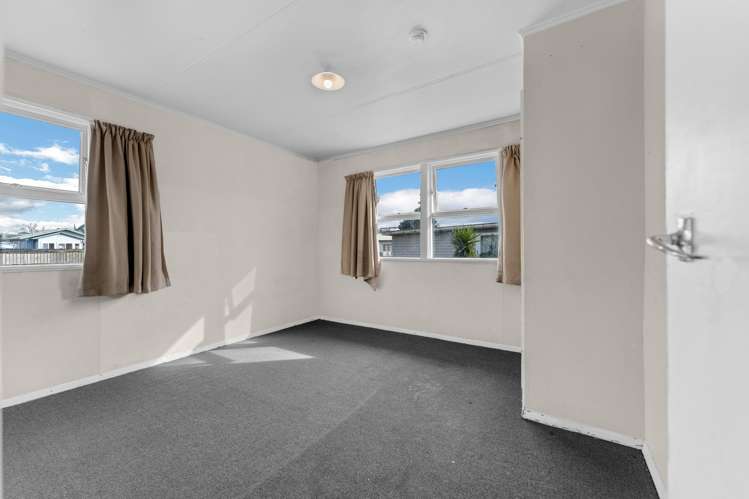 76 Cambridge Terrace Papatoetoe_14