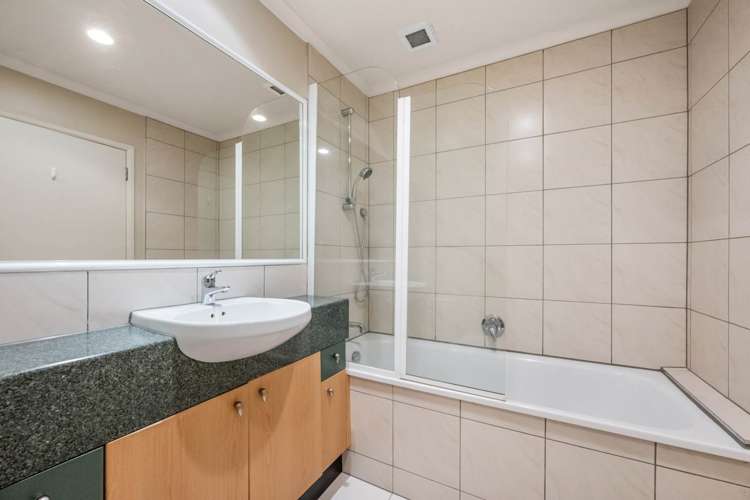 2H/9 Bute Road Browns Bay_7