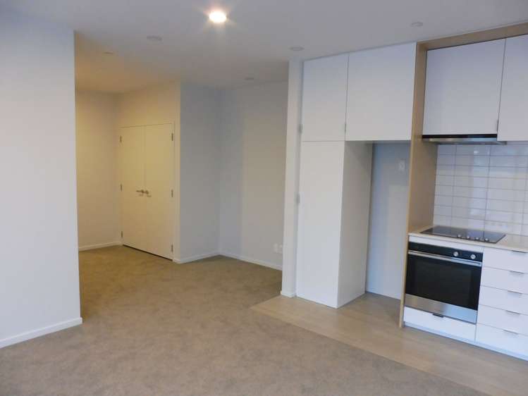 301/3 Bluegrey Avenue Stonefields_3