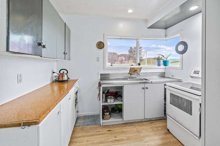 1216 Waikite Valley Road Waikite Valley_16