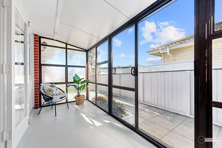 58 Wai-Iti Crescent Woburn_11