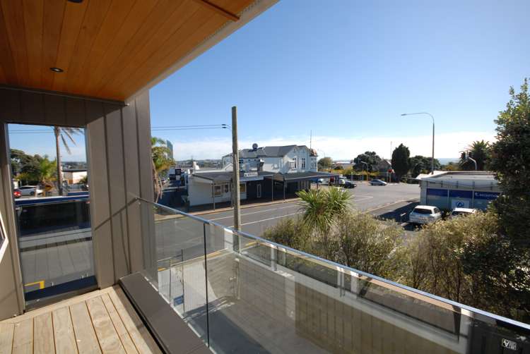 1/4 Jutland Road Hauraki_0