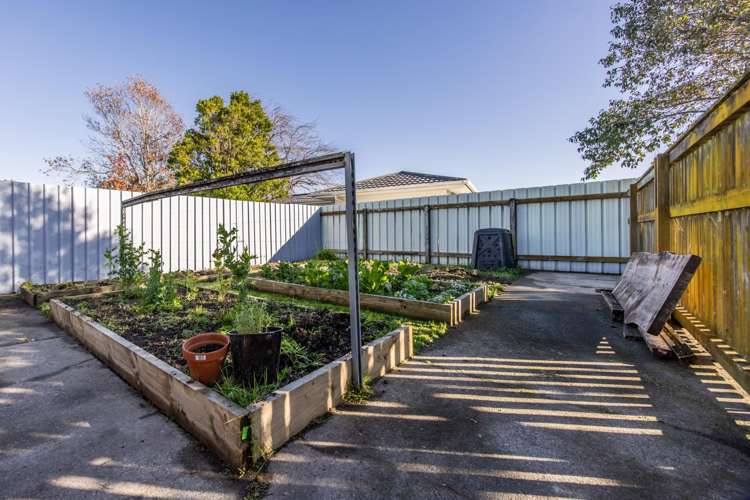 28 Peppertree Glade Kelvin Grove_15