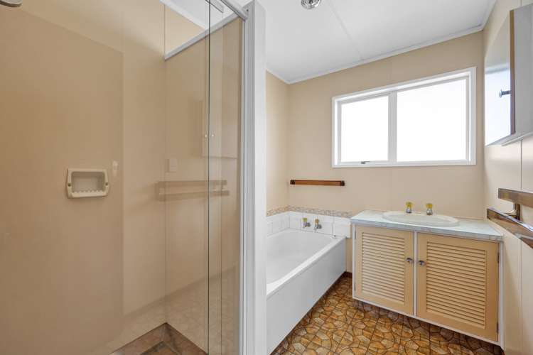 36 Te Roti Road Hawera_16