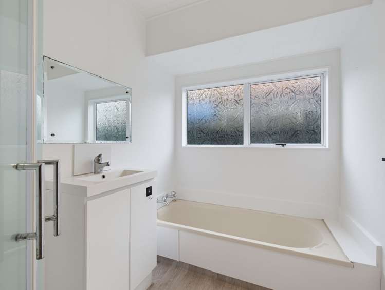 35B Seddon Street Glenholme_9