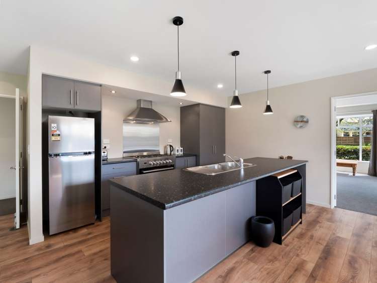 280 Southfield Drive Lincoln_9
