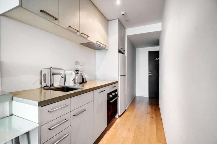 2001/8 Airedale Street_4