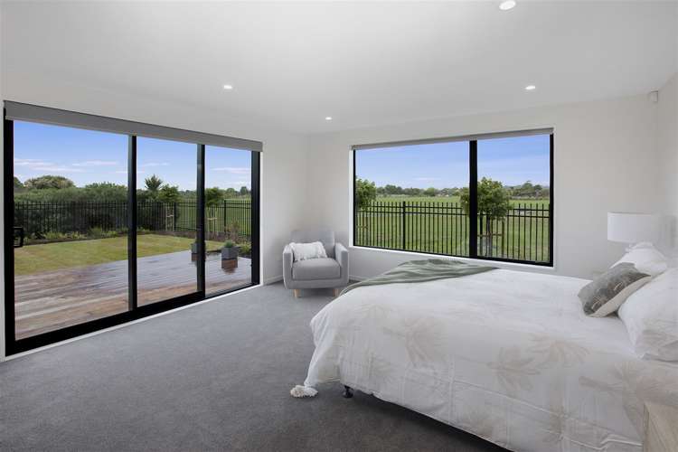 18 Kingsbridge Drive Burwood_21