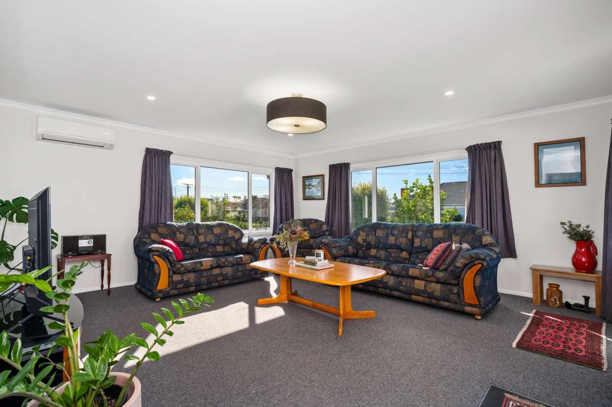 54A Pemberton Crescent_3