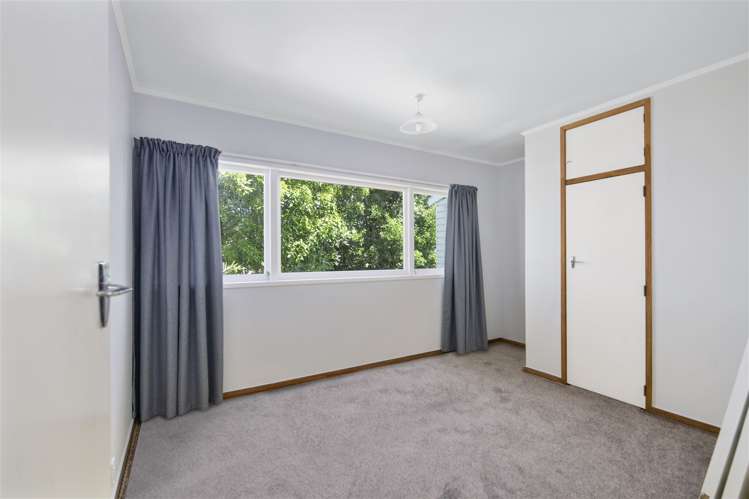 8 Crombie Street Bellevue_13