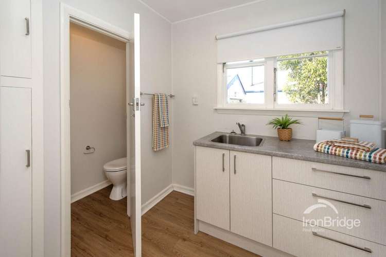 52 North Terrace Darfield_10