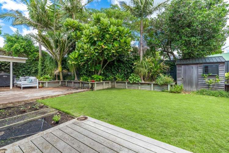 136 Queen Street 10888_22