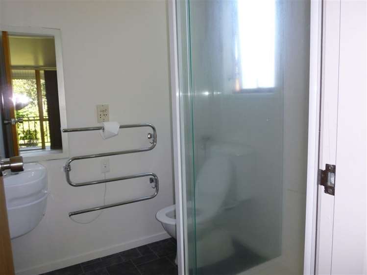 6b Pelorus Street Glenview_9