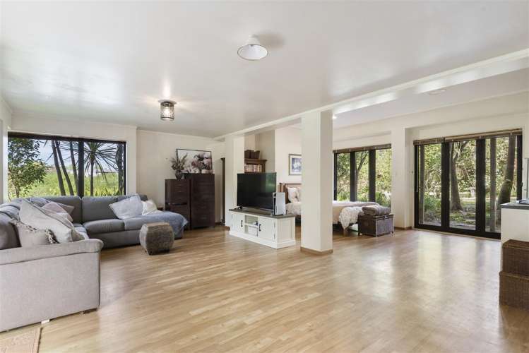44 Wintour Road Waimauku_16