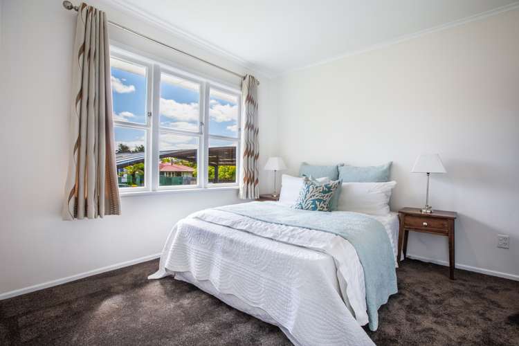 7 Gill Avenue Te Atatu Peninsula_13