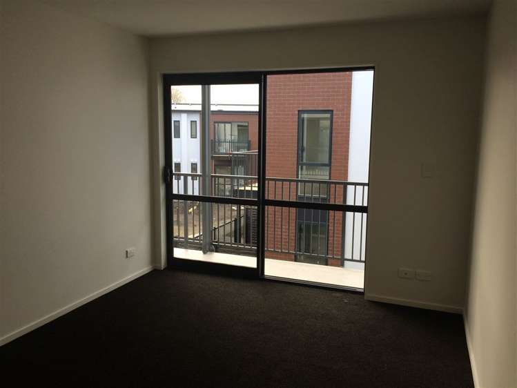 12/17 Bunyan Street Waltham_2