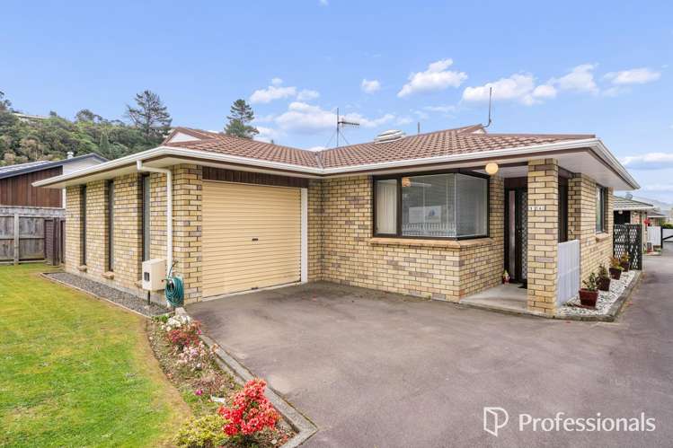 12A Korau Grove Stokes Valley_0