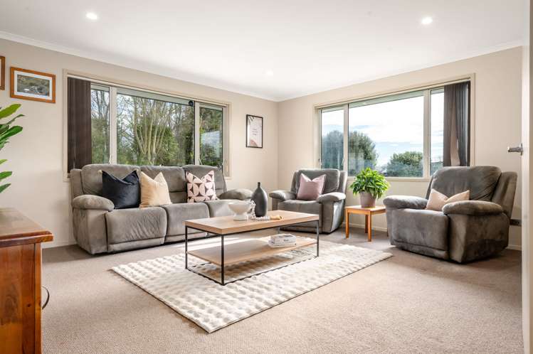 186b Holland Road Puketaha_16