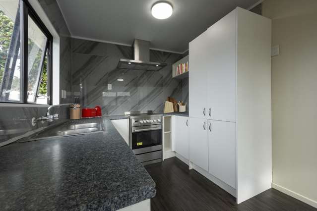 2/9 Cornwall Road Mangere_3