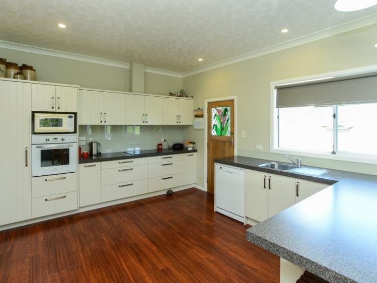 8 Turamoe Road Pakipaki_5