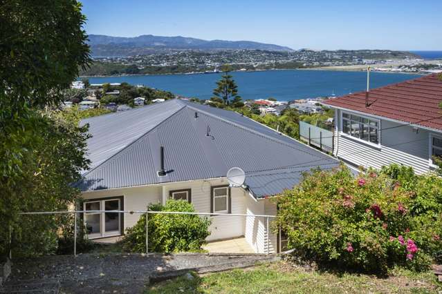 Private Unit in Sought-After Hataitai
