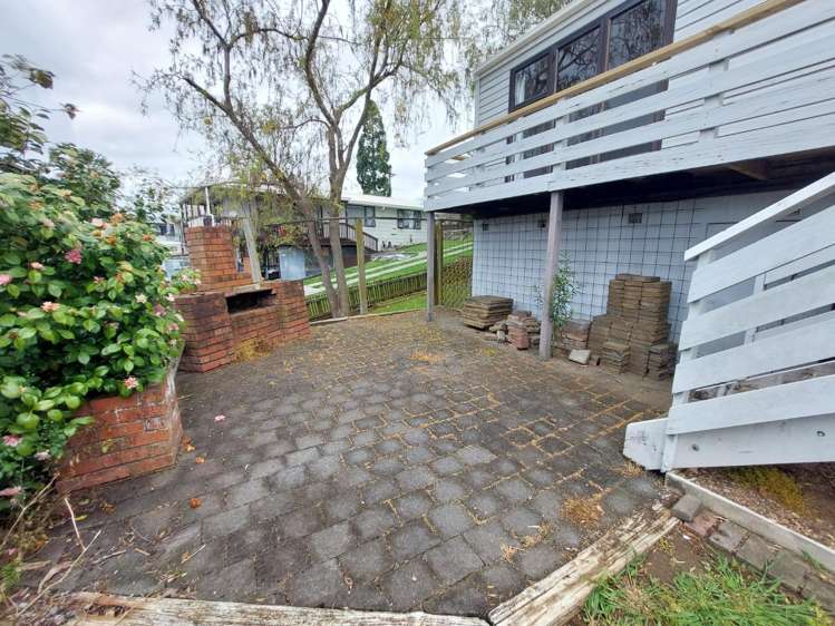 24 Hamblyn Crescent 1112_16