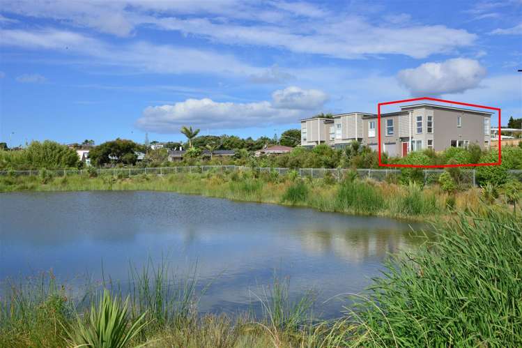 3 Couldrey Crescent Red Beach_6