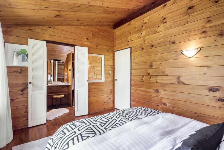 105 Kia Ora Road Beach Haven_13