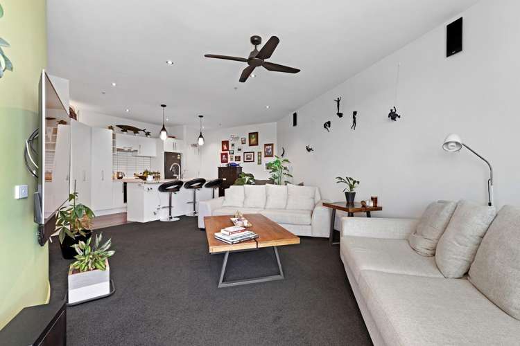 702/11 Tamariki Avenue_5