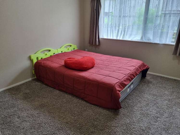 27 Heathfield Avenue Huntington_8