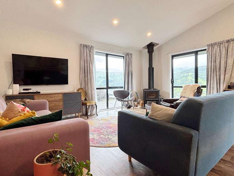 19 Totara Dr Duvauchelle_10