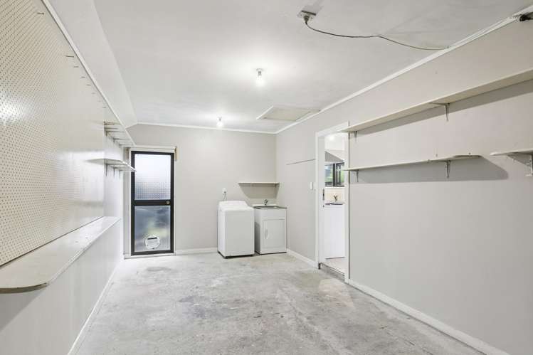 51 Satara Crescent Khandallah_16