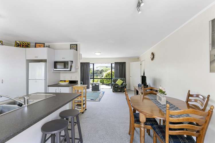136 Queens Drive Lyall Bay_4