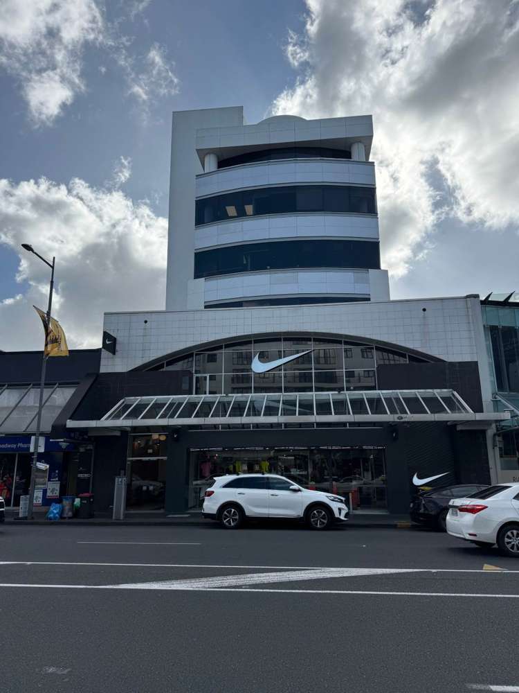 187 Broadway Newmarket_6