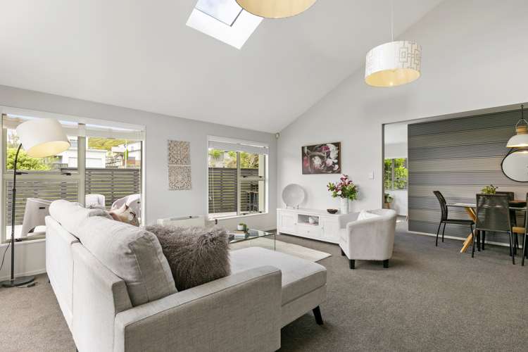 74 Kentwood Drive Woodridge_6