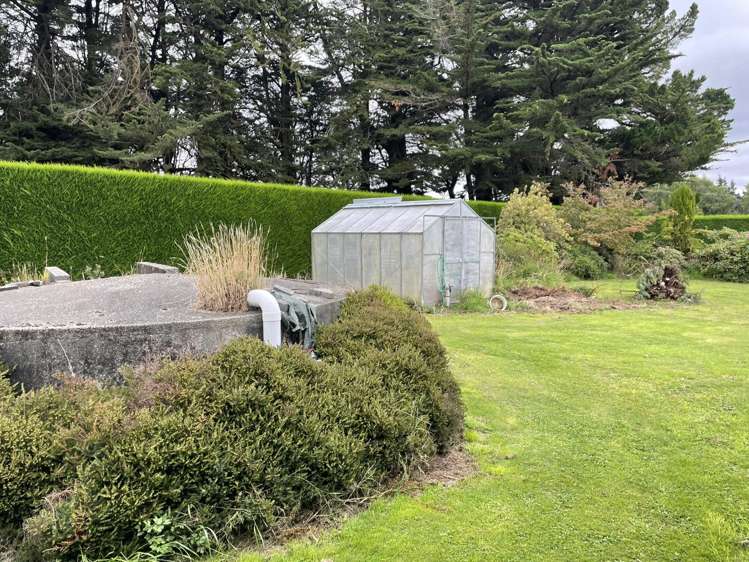 638 Paterson Road Waimumu_12