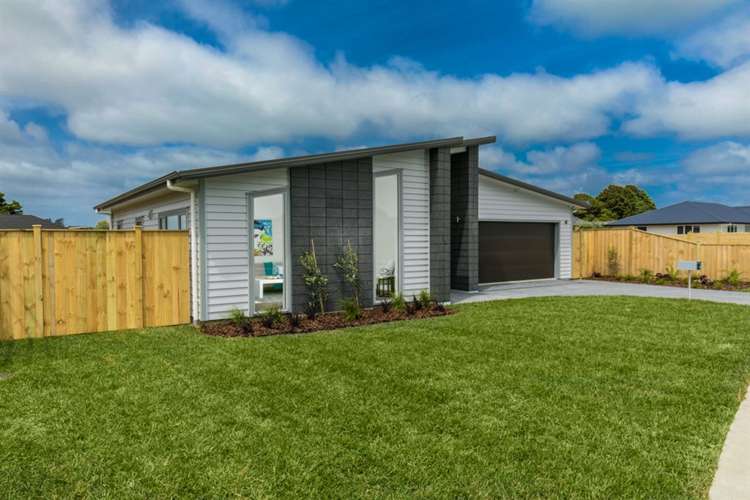 8 Sir Lincoln Drive Kumeu_12