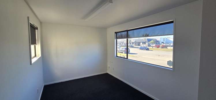 36 Edmonton Road Hornby_6