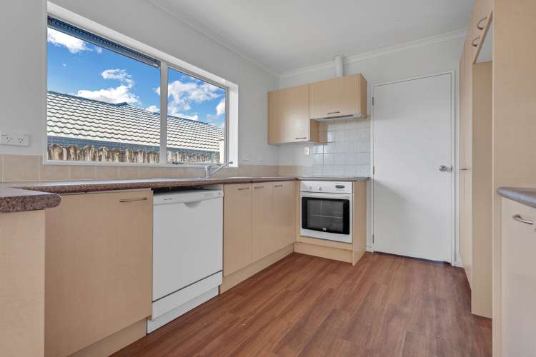 5 Caldecote Place Flat Bush_13