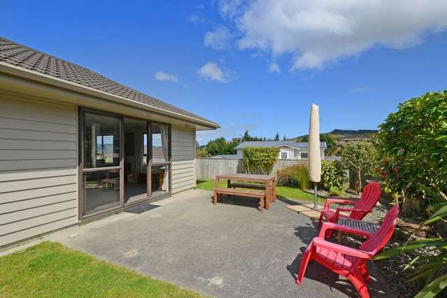 18 Ronald Scott Grove Riverstone Terraces_2