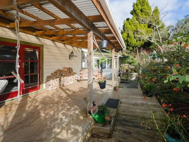 198 Eastern Hutt Road Taita_2