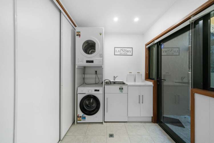 9 Onemana Way Te Atatu Peninsula_32
