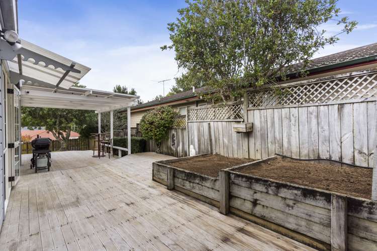 57 Gosford Drive Botany Downs_21