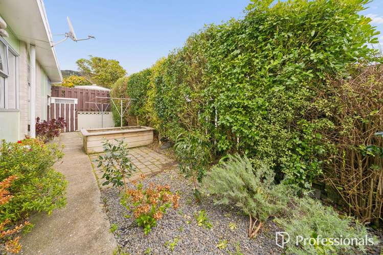 7A Lincoln Grove Wainuiomata_17