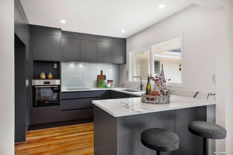 31 Haughey Avenue Three Kings_6